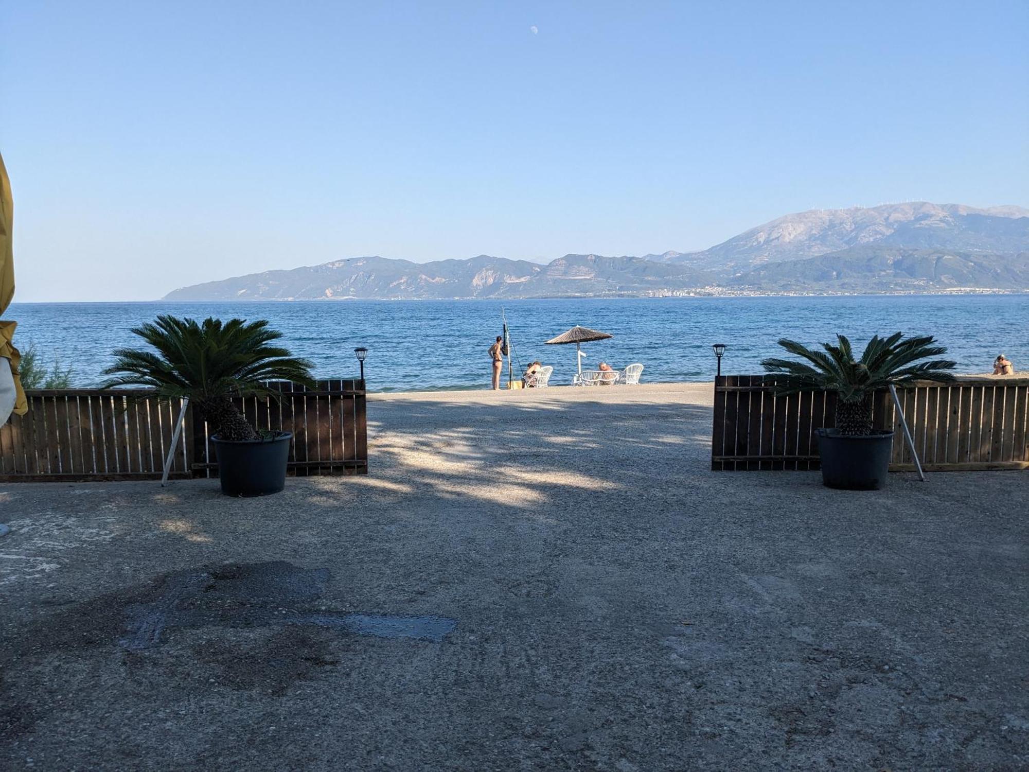 Nafpaktos Beach Apartment מראה חיצוני תמונה